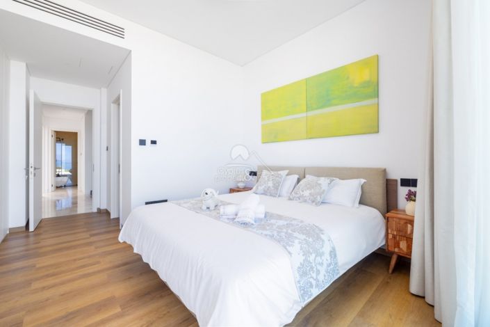 Image No.14-3 Bed Villa for sale