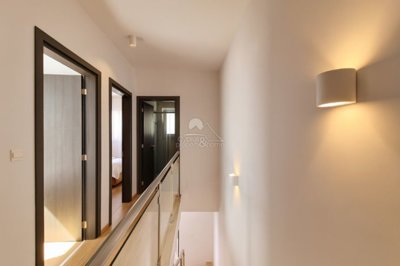 Semi Detached Villa For Sale  in  Peyia