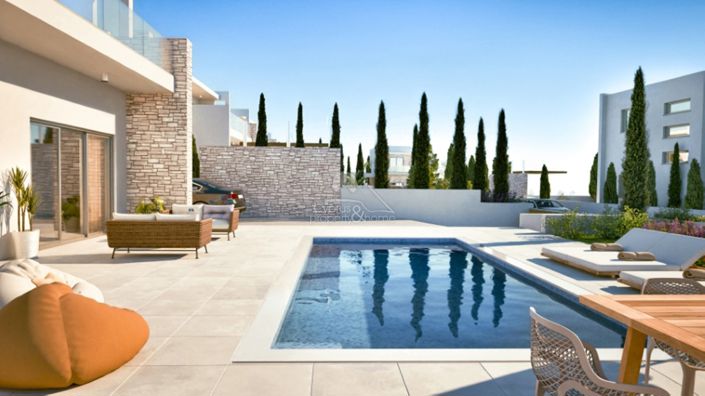 Image No.2-3 Bed Villa for sale