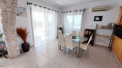 Detached Villa For Sale  in  Peyia