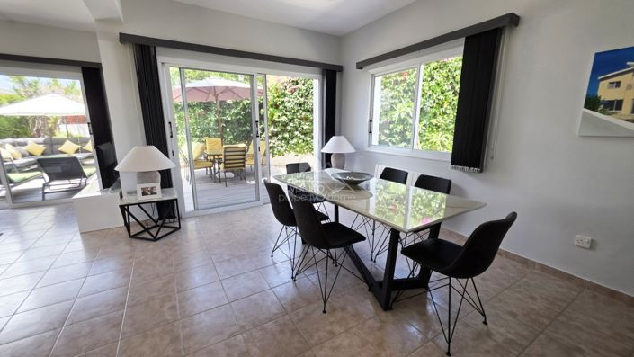 Image No.7-3 Bed Villa for sale