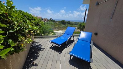 Semi Detached Villa For Sale  in  Chlorakas