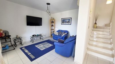 Semi Detached Villa For Sale  in  Chlorakas