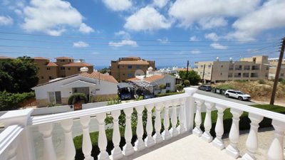 Detached Villa For Sale  in  Peyia