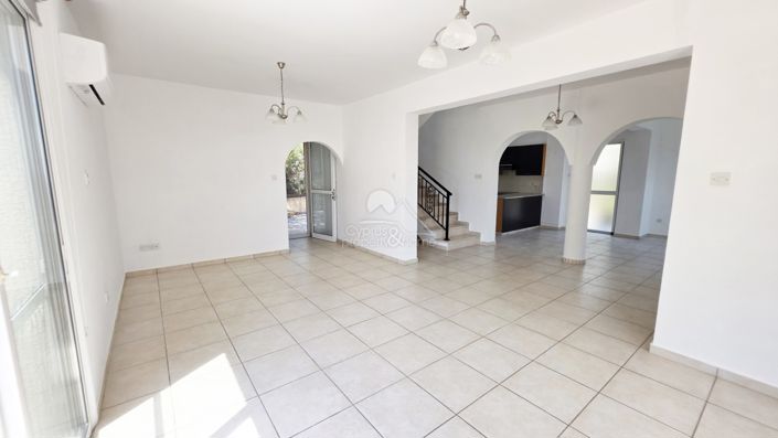 Image No.10-3 Bed Villa for sale