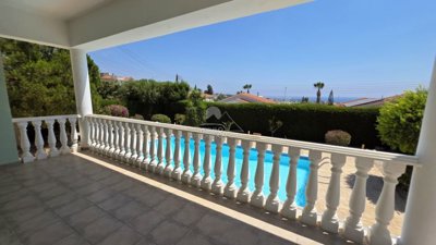 Detached Villa For Sale  in  Peyia - Sea Caves