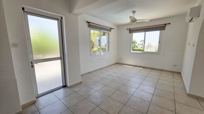 Image No.8-3 Bed Villa for sale