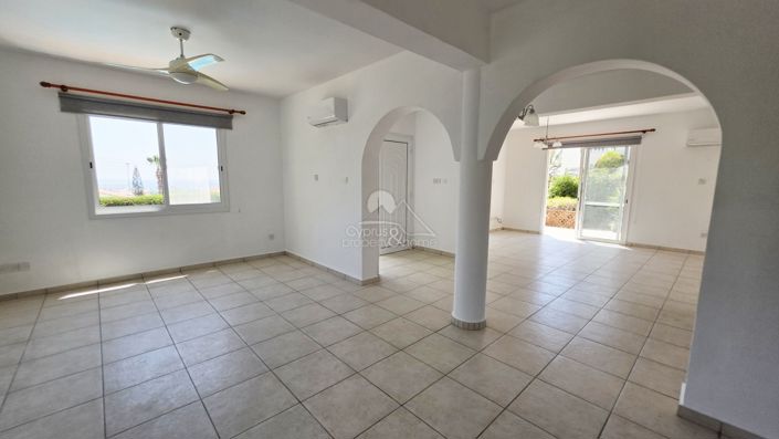 Image No.9-3 Bed Villa for sale