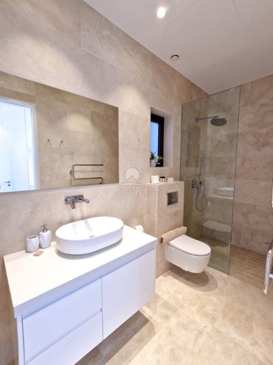 Image No.14-5 Bed Villa for sale
