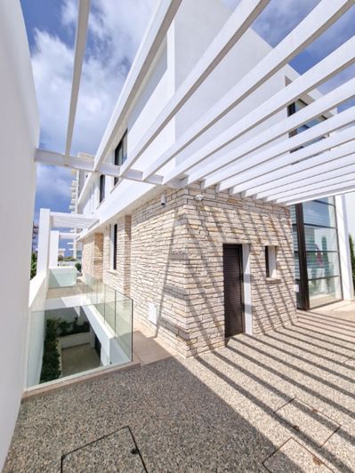 Image No.18-5 Bed Villa for sale