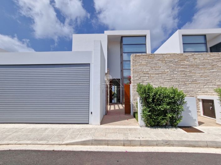 Image No.19-5 Bed Villa for sale