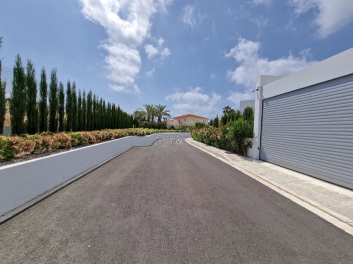 Image No.20-5 Bed Villa for sale