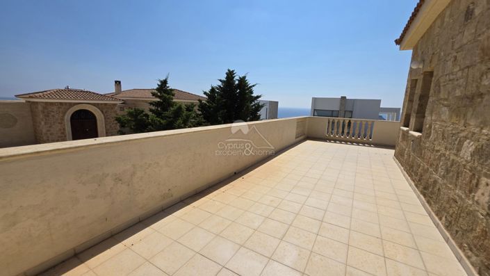 Image No.2-3 Bed Villa for sale