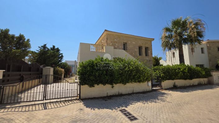 Image No.23-3 Bed Villa for sale