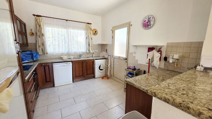 Image No.8-3 Bed Villa for sale