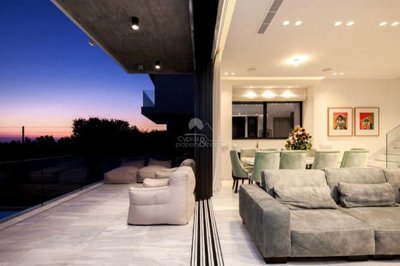 Detached Villa For Sale  in  Chlorakas
