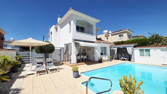 Detached Villa in Paphos - 51790