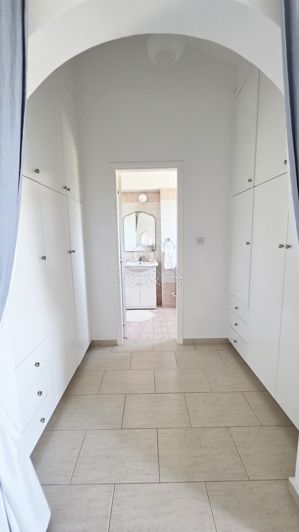 Image No.19-3 Bed Villa for sale