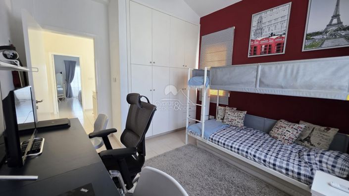 Image No.30-3 Bed Villa for sale