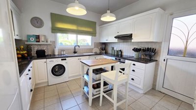 Detached Villa For Sale  in  Mesogi