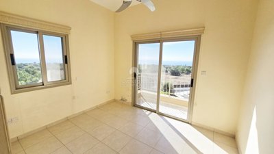 Detached Villa For Sale  in  Tremithousa