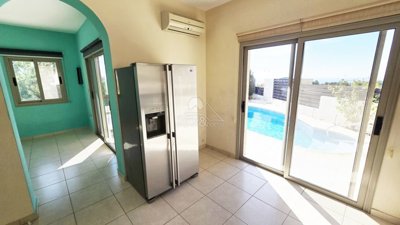 Detached Villa For Sale  in  Tremithousa