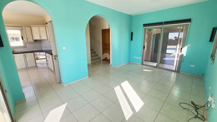Image No.9-3 Bed Villa for sale