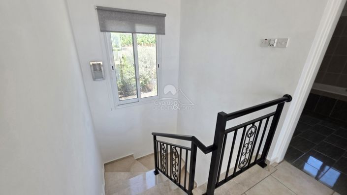 Image No.18-3 Bed Villa for sale