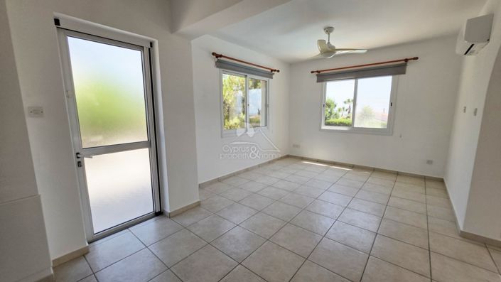Image No.9-3 Bed Villa for sale
