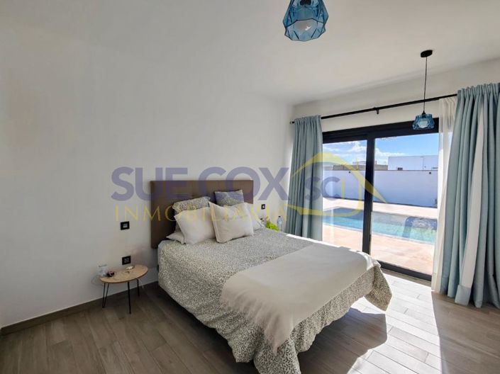 Image No.11-3 Bed Villa for sale