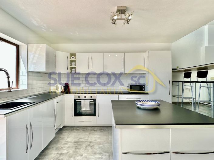 Image No.18-5 Bed Villa for sale