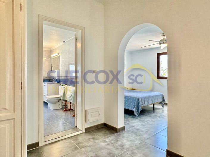 Image No.27-5 Bed Villa for sale