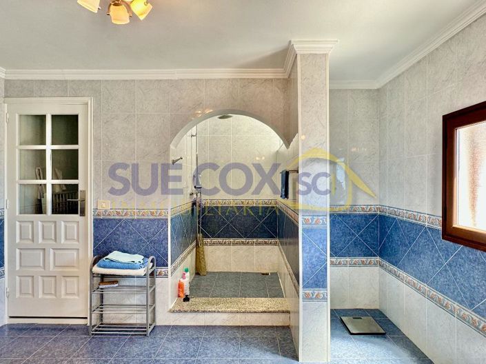 Image No.31-5 Bed Villa for sale