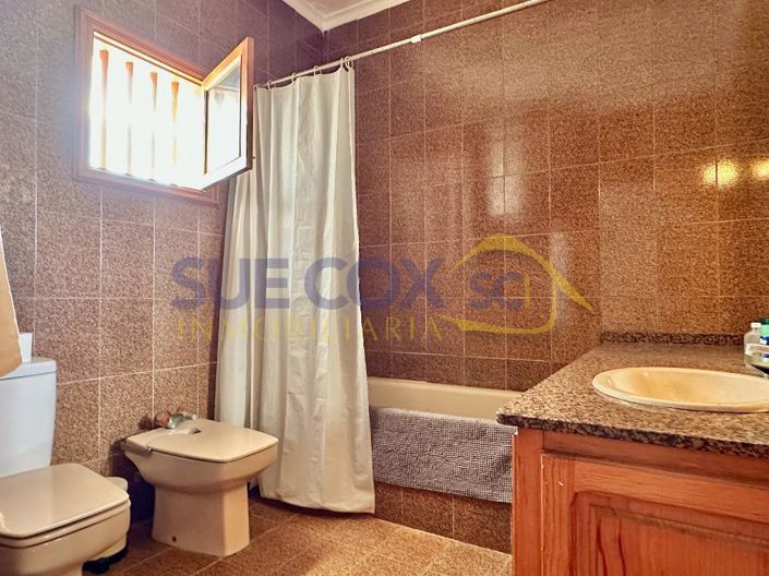 Image No.13-4 Bed House for sale