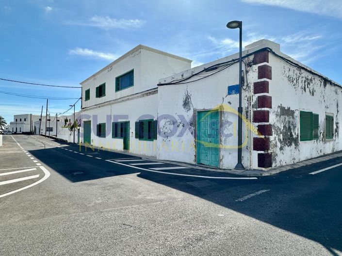 Image No.41-4 Bed House for sale