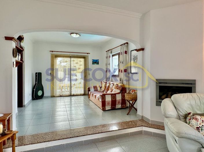 Image No.10-3 Bed Villa for sale