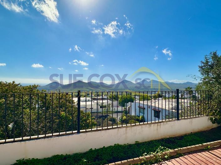 Image No.37-4 Bed Villa for sale