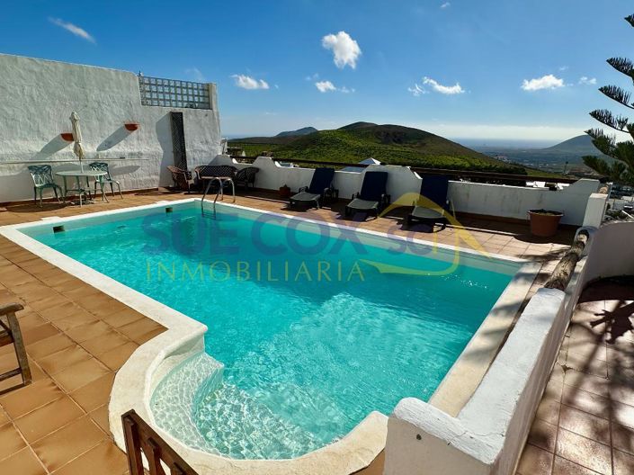 Image No.40-4 Bed Villa for sale