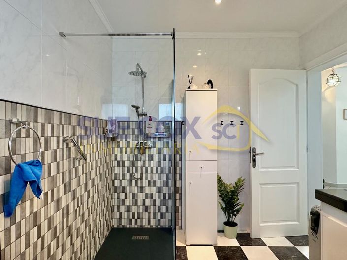 Image No.26-3 Bed House for sale