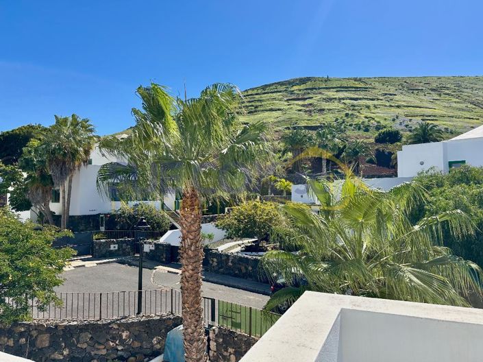 Image No.51-3 Bed House for sale