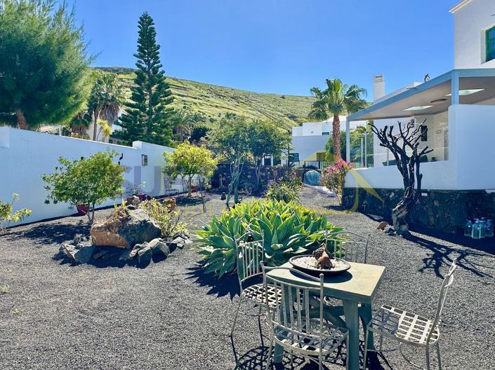 Image No.55-3 Bed House for sale