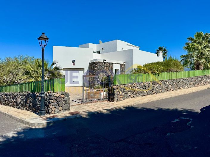 Image No.59-3 Bed House for sale