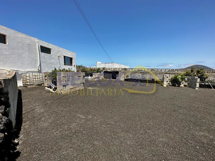 Image No.26-3 Bed Bungalow for sale
