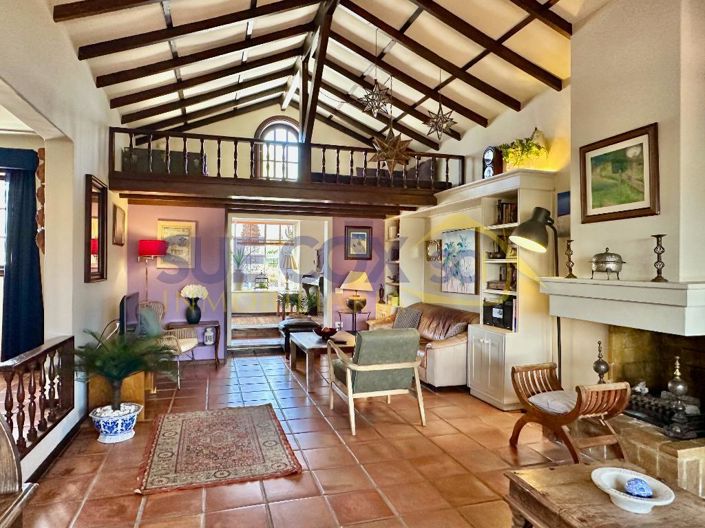Image No.21-7 Bed Villa for sale