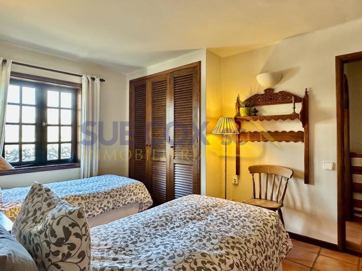 Image No.41-7 Bed Villa for sale
