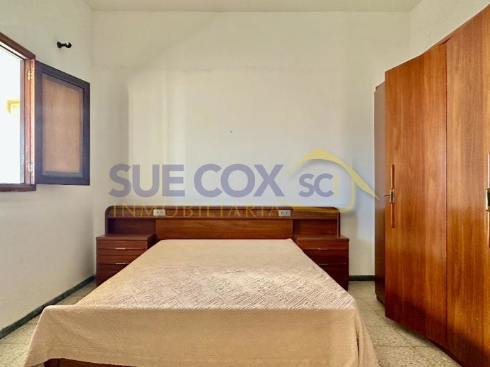 Image No.25-4 Bed House for sale