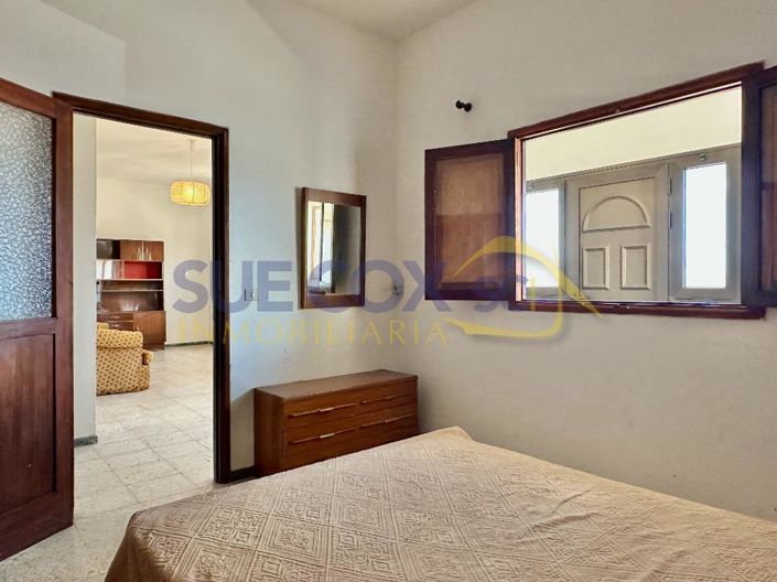 Image No.27-4 Bed House for sale