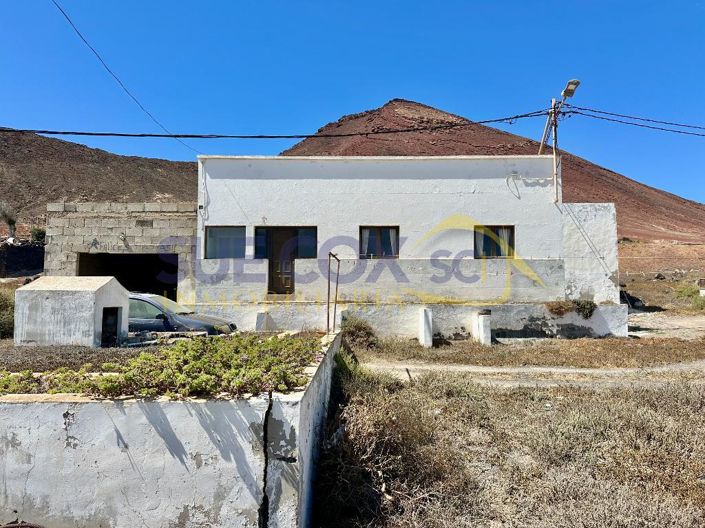 Image No.30-4 Bed House for sale