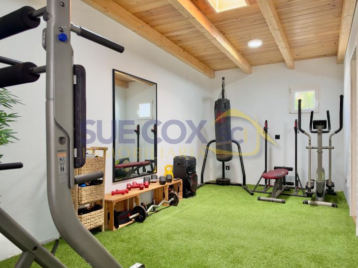 Image No.20-3 Bed House for sale