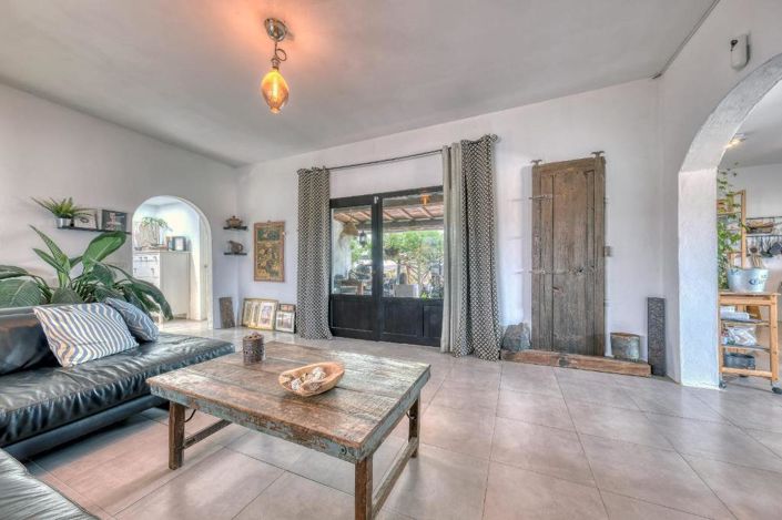Image No.3-3 Bed House for sale
